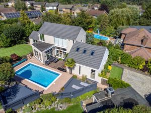 Photo 27- click for photo gallery